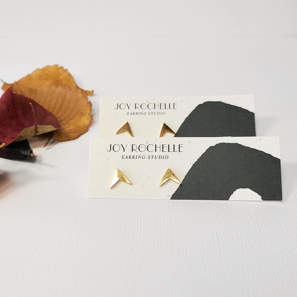 Gold triangle studs - Picture 1 of 1